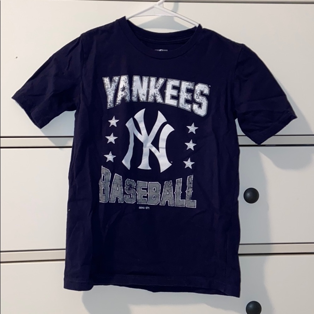 Yankees tee shirt